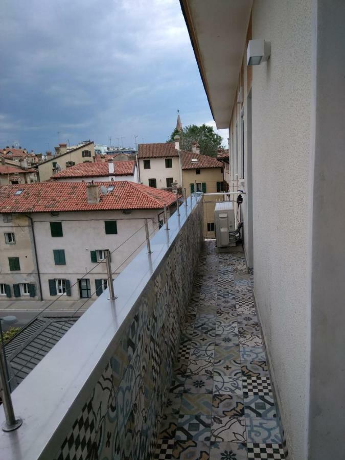 Buonarroti Apartment Grado Bagian luar foto